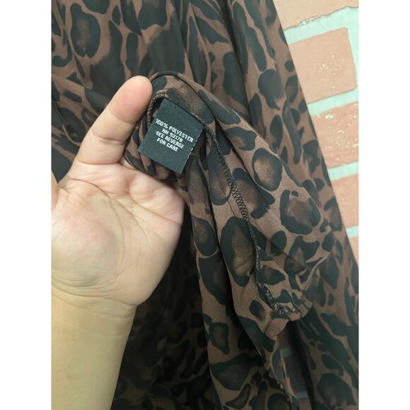 Catherine Melandrino Cheetah Print Long Sleeve V-Neck Top - L - Picture 8 of 8